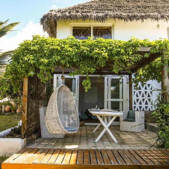 Mar-Me-Quer, Eco Beach Retreat Инямбане Екстериор снимка